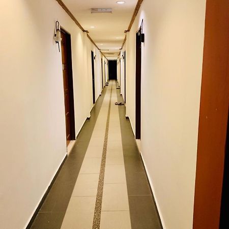 D Lima Beach Inn Пантай-Ченанг Екстер'єр фото